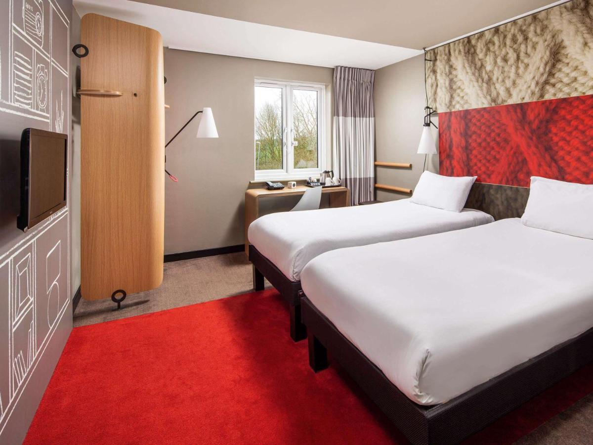Ibis Rugby East Hotell Crick  Exteriör bild