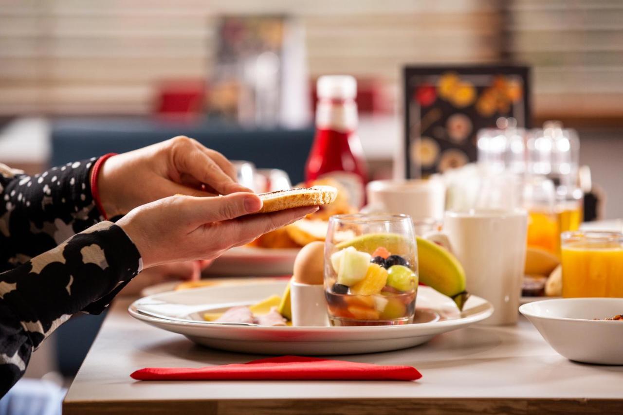 Ibis Rugby East Hotell Crick  Exteriör bild