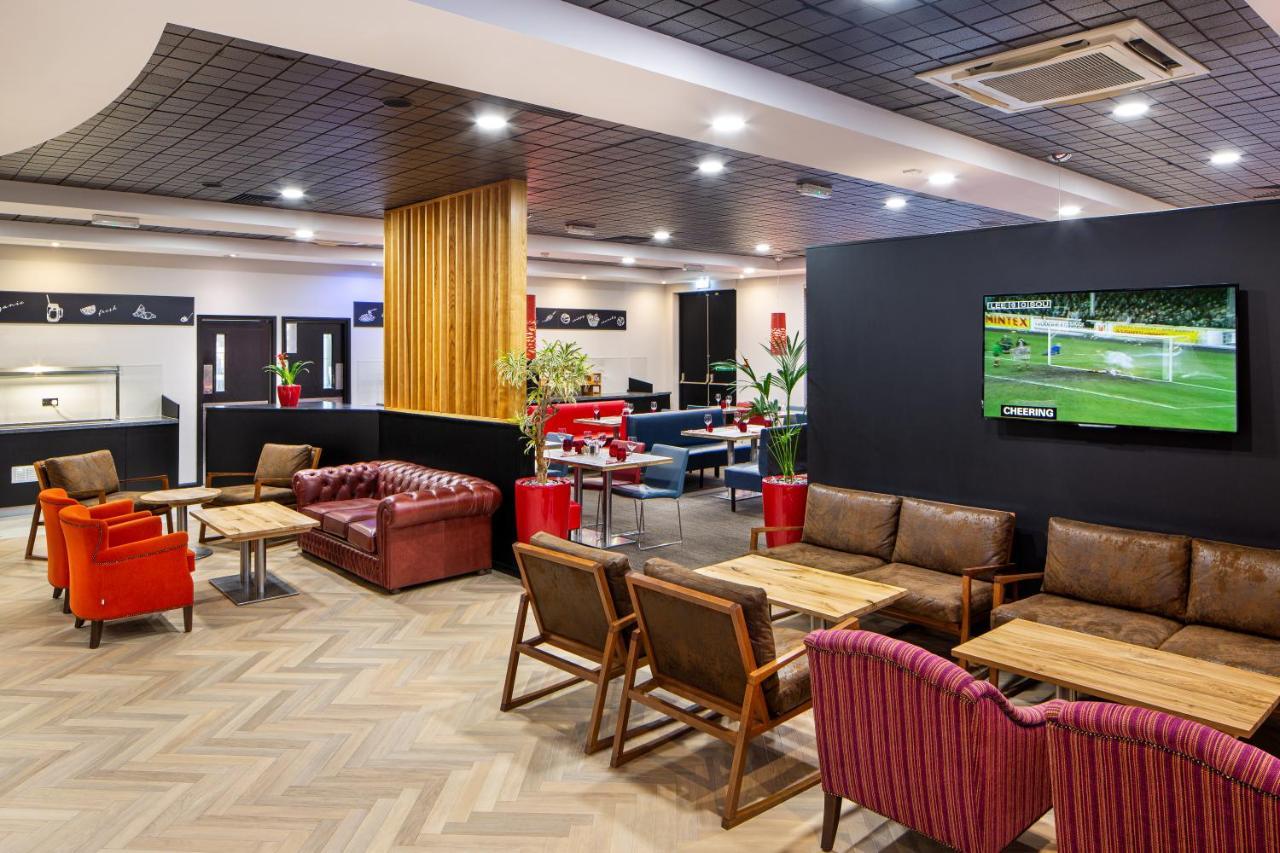 Ibis Rugby East Hotell Crick  Exteriör bild